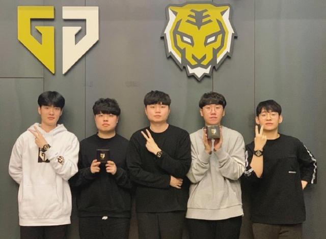 再到如今的 再到如今的