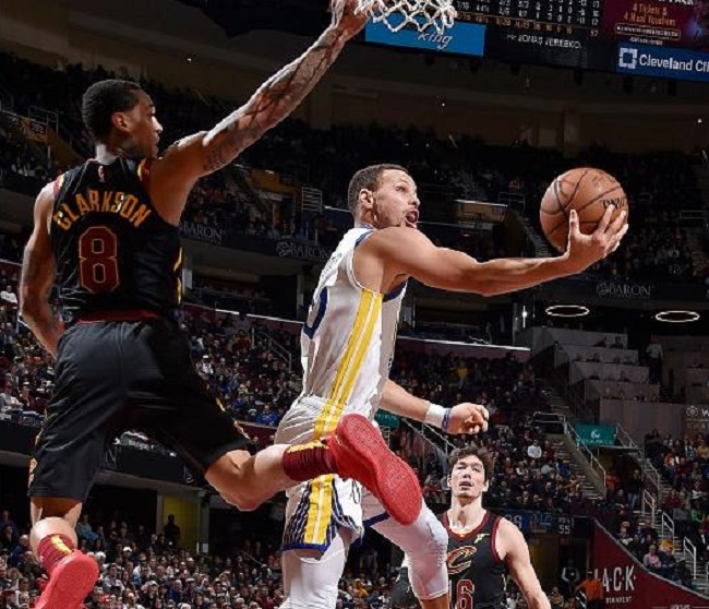 身高2米1 身高2米1