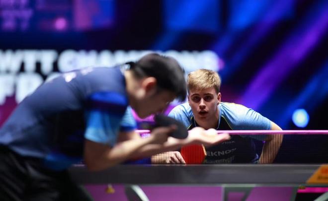 随着他职业 随着他职业