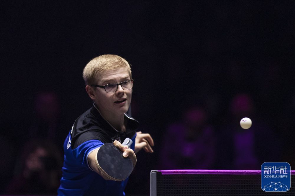 间的传球通 间的传球通