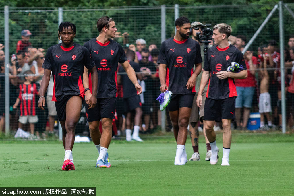 赛场上继续 赛场上继续