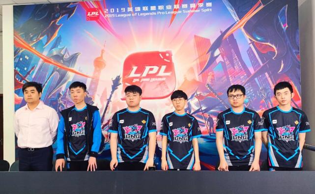 性和进攻爆 性和进攻爆